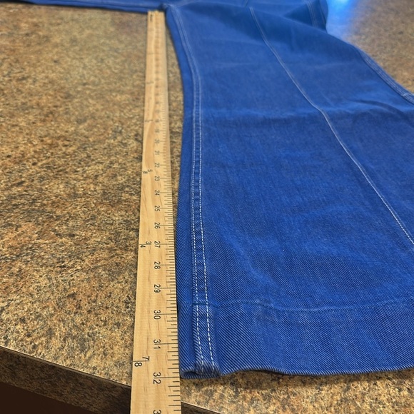 By Together Wide Leg Jeans Size Large Blue High Waisted Seam Detail Side Pockets - Picture 10 of 14